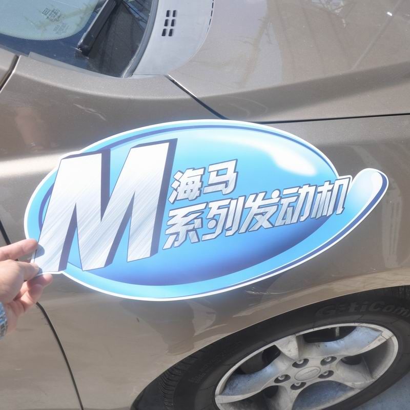 Magnetky na auto