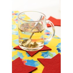 Vagnes vada vánočních podtácků z RPET