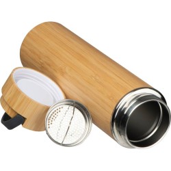 Láhev se sítkem na čaj