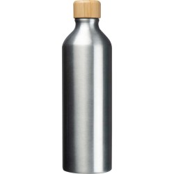 Láhev z recyklovaného hliníku