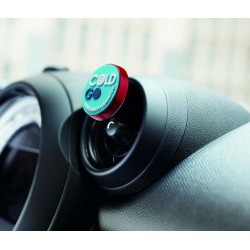 Magnetický držák ventilace s 3D logem