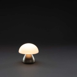 USB stolní lampa Luming z RCS recykl. plastu