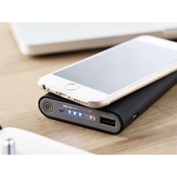 Power banka 8000 mAh