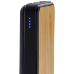 Powerbanka 5 000 mAh z FSC bambusu a RCS Rplastu