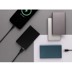 Powerbanka 4000mAh s USB C z RCS recykl. plastu a hliníku