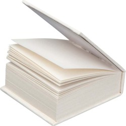 Poznámkový blok s obaly z recyklovaného mléka