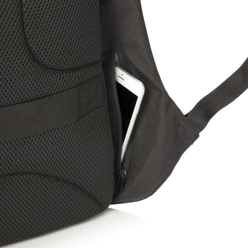 Nedobytný batoh na 15,6 notebook Swiss Peak z RPET AWARE